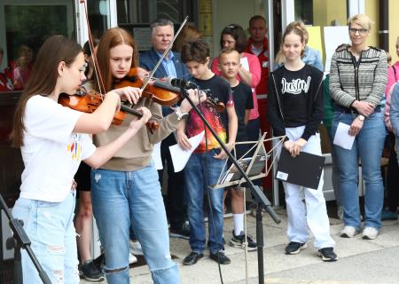 Srečanje generacij v OŠ Cerknica 12 Foto Ljubo Vukelič